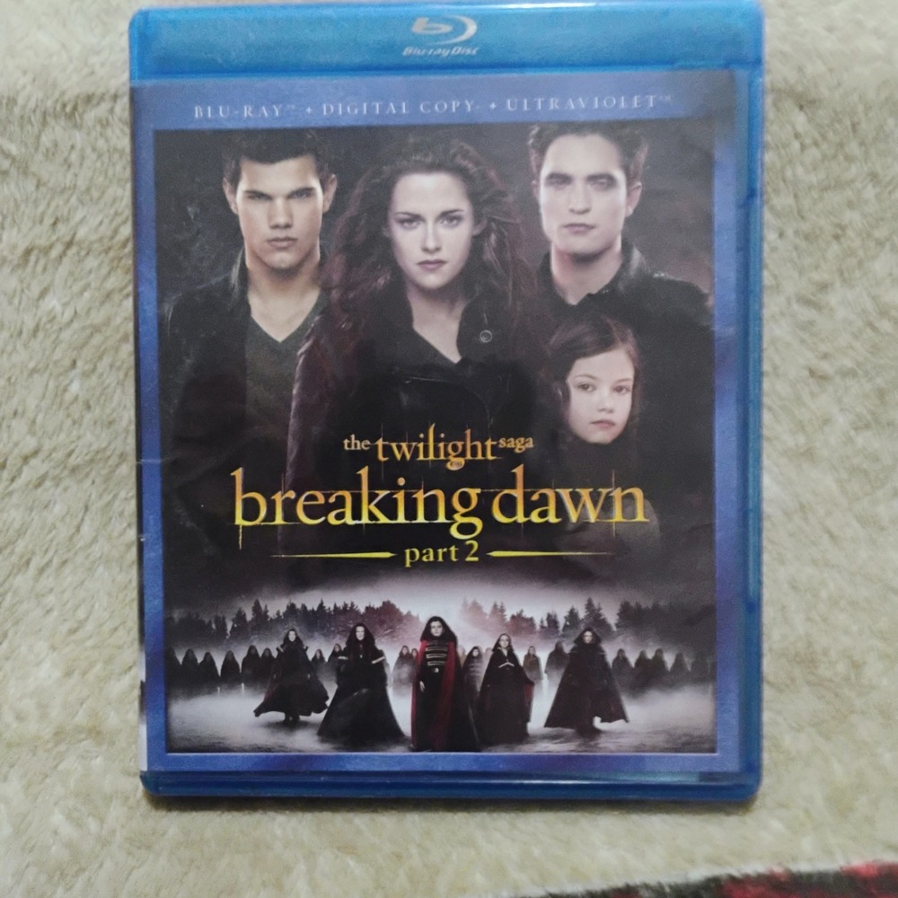 Twilight Saga Breaking Dawn Part 2 Blu-ray Movie Special Features Y2K Romance